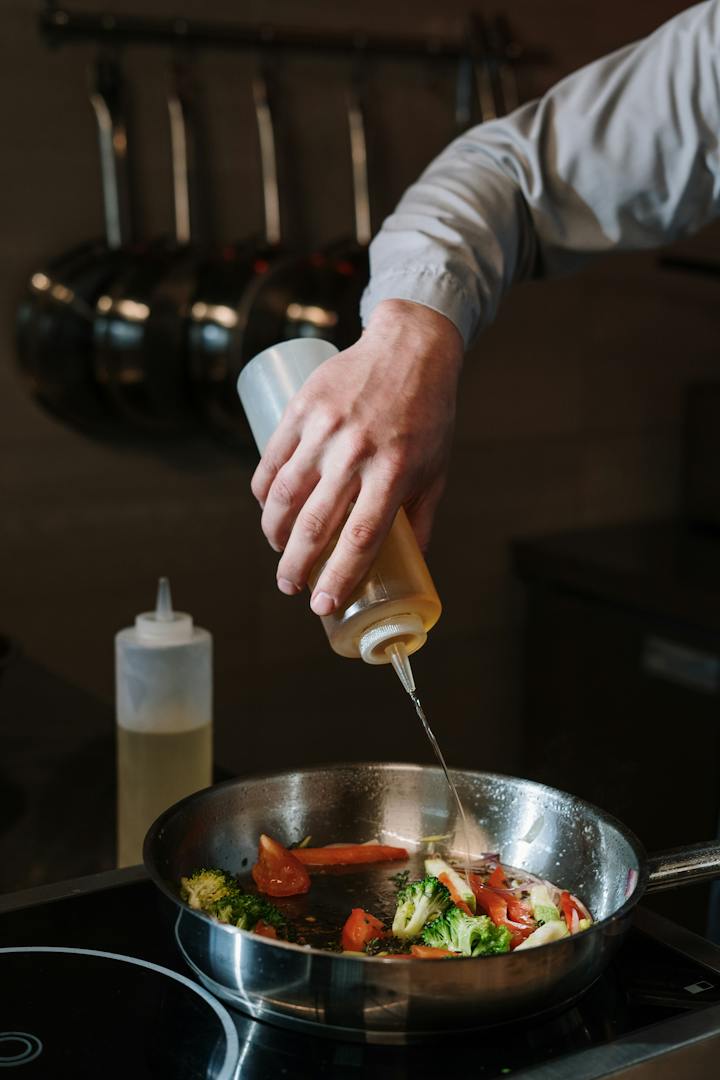 L'huile d'olive est utilisée dans la plupart des restaurants et cuisine du sud de la France
