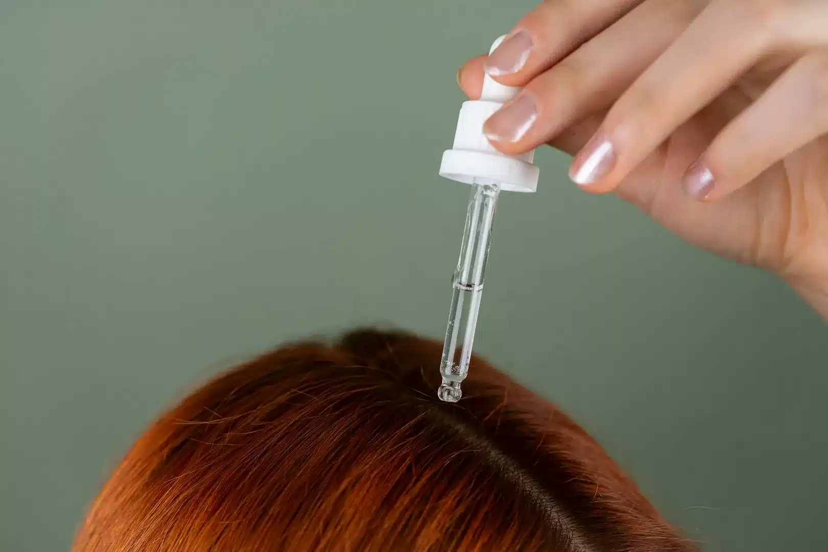 Cuir chevelu sensible ou irrité : quelle huile végétale utiliser ?